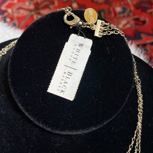 WHBM Red Beaded Necklace - Picture 4 of 6